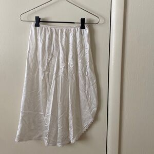 Women’s medium vintage side slit slip